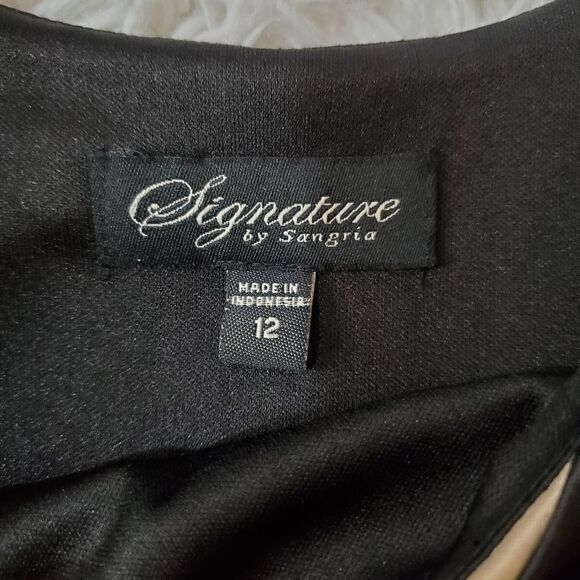 Signature by Sangria Black and Cream Mini Dress - Picture 3 of 9